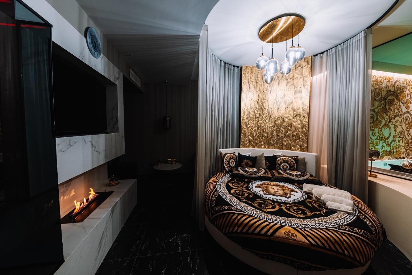 Versace Luxury Room Corleone Ngoại thất bức ảnh